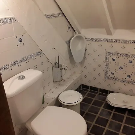 Alojamento de Acomodação e Pequeno-almoço Au Moulin De Valerie *